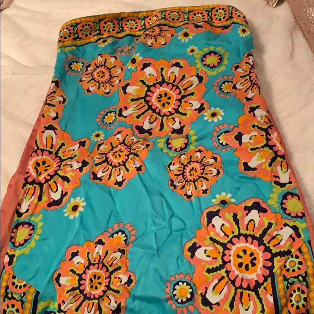 Sleeveless midi dress